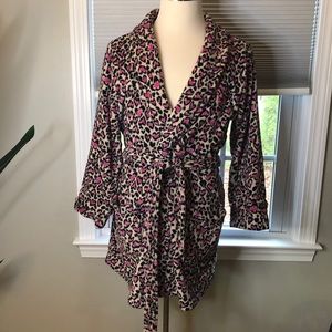Victoria’s Secret Fleece Cheetah Heart Robe M/L